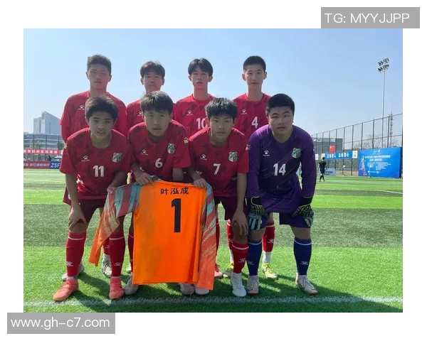 年轻时热爱足球和球星的意义与价值探讨